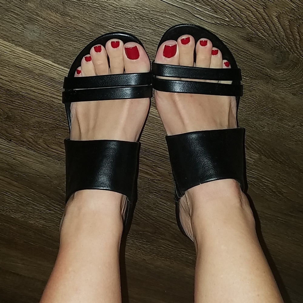 BLACK WEDGE SLIDE SANDALS BY UNLISTED SZ 7